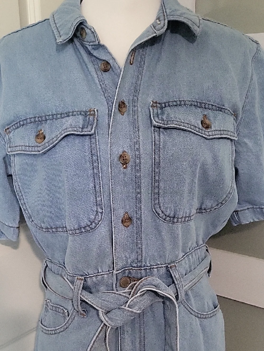 Universal Thread Women’s Denim Romper Size 6 – Light Wash Tie Waist - Picture 7 of 12